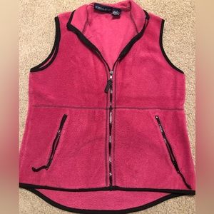 🌸Super soft fleece WOMENS vest by MOUNTAIN LAKE BRAND SIZE SMALL BUT FITS MED